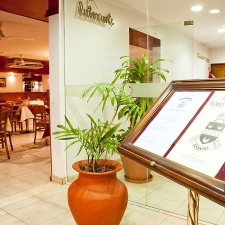 Hotel Coventry Santiago del Estero Buitenkant foto